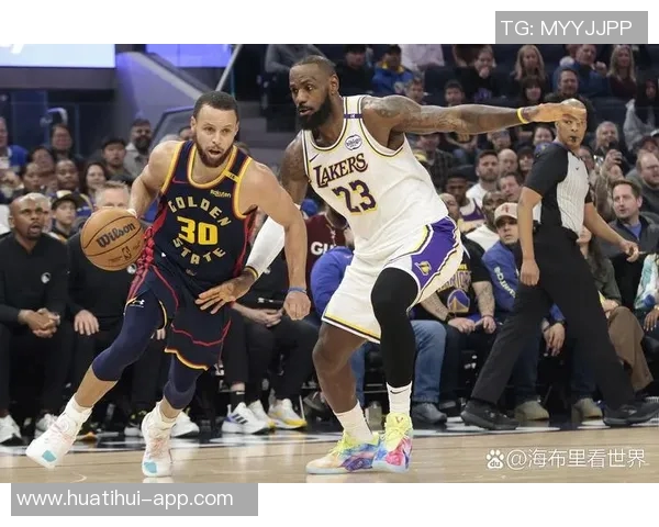 库里单场9个三分球再创纪录利拉德紧随其后克莱排名第三 库里单场9个三分球再创纪录利拉德紧随其后克莱排名第三