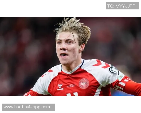 曼联连胜五场蓄发哥庆祝一周年晒视频展现不剪发的决心