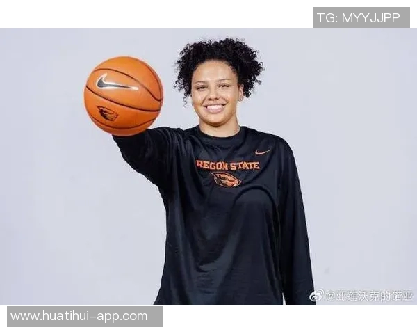 汉娜伊达尔戈狂砍30分10助攻13抢断成NCAA女篮新星