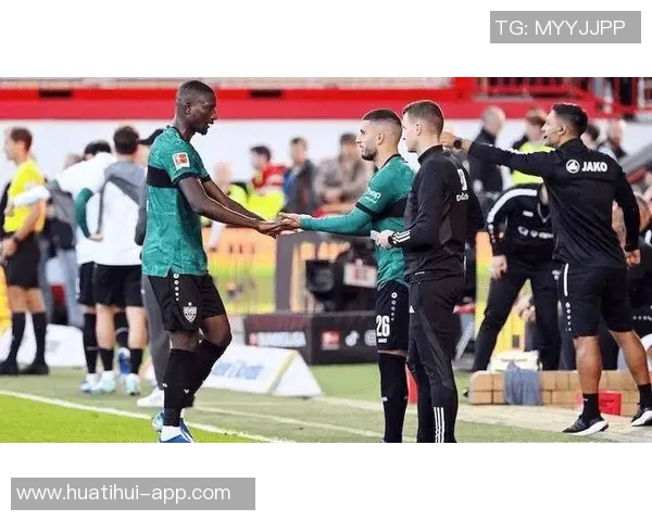 巴萨积极寻觅中锋目标小蜘蛛凯恩吉拉西等候选人齐上阵