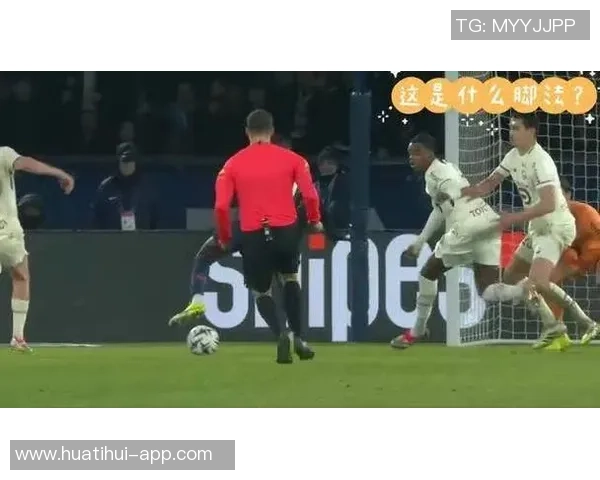 登贝莱神仙吊射令里尔门将傻眼躺球门内沉思人生瞬间成笑谈 登贝莱神仙吊射令里尔门将傻眼躺球门内沉思人生瞬间成笑谈